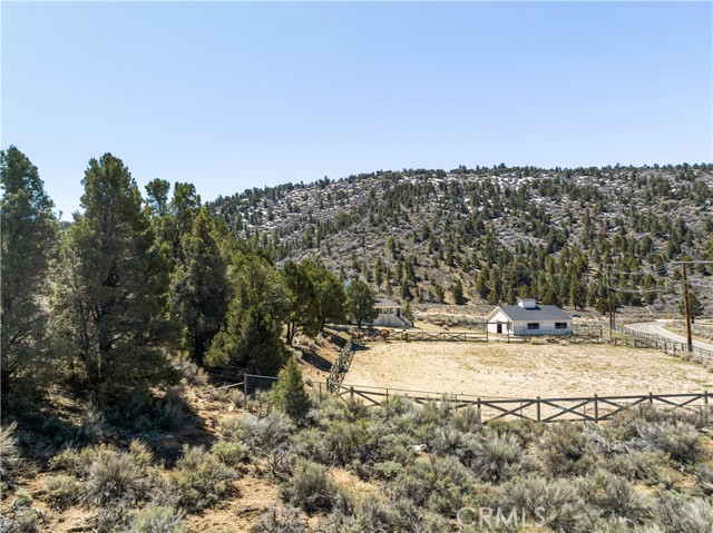 Detail Gallery Image 37 of 39 For 2000 Baldwin Lake Rd, Big Bear City,  CA 92314 - 4 Beds | 2 Baths