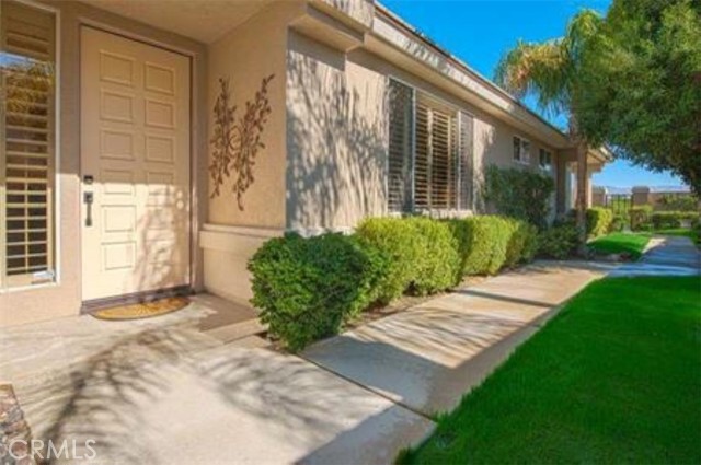 315 Indian Ridge Drive, Palm Desert CA: https://media.crmls.org/medias/f00515d3-4c33-4569-8990-45289dbe256e.jpg