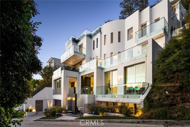 Detail Gallery Image 1 of 64 For 9459 Beverly Crest Dr, Beverly Hills,  CA 90210 - 5 Beds | 7 Baths