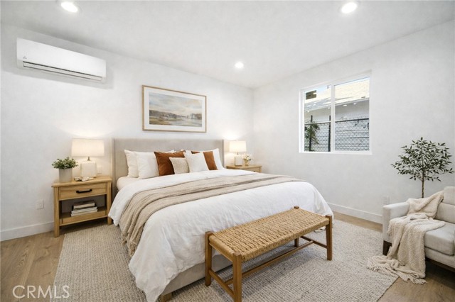 Detail Gallery Image 13 of 16 For 1106 W 74th St, Los Angeles,  CA 90044 - 7 Beds | 5 Baths