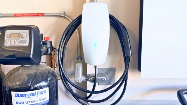 Detail Gallery Image 36 of 46 For 6035 Rio Bravo, Corona,  CA 92880 - 4 Beds | 3 Baths