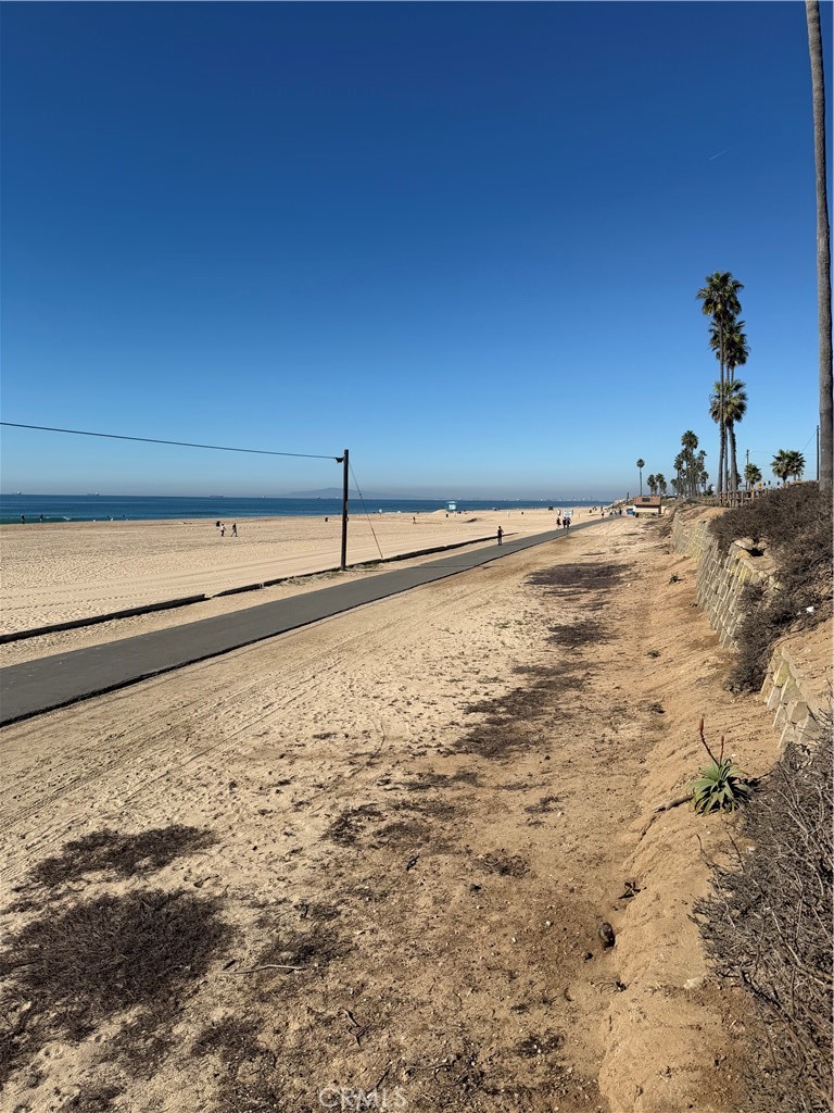 MLS #OC25272094 image #19