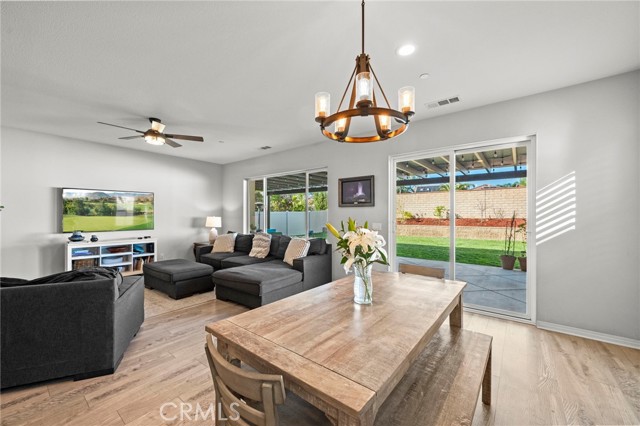 31570 Sweetwater Circle, Temecula CA: https://media.crmls.org/medias/f007bda5-d8c8-4fd0-b036-86142be9dee4.jpg