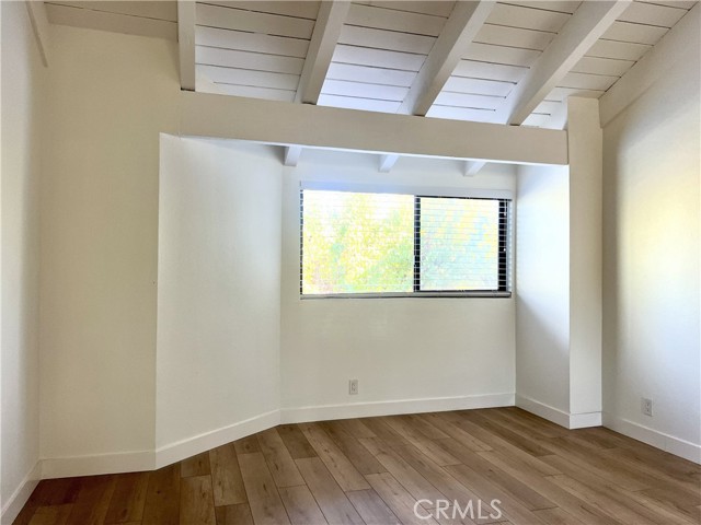 Detail Gallery Image 19 of 41 For 4 Latitude Ct, Newport Beach,  CA 92663 - 3 Beds | 2/1 Baths