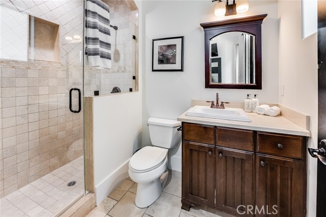 23123 Oxnard Street, Woodland Hills CA: https://media.crmls.org/medias/f007ef53-4d86-4884-98f7-5243b81bdc9c.jpg