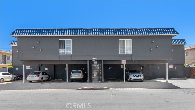 1850 Gardenia Avenue, Long Beach CA: https://media.crmls.org/medias/f008a9e2-1937-4230-8d3d-a3b4d9203e0b.jpg