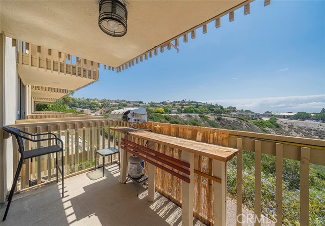 6526 Ocean Crest Drive, Rancho Palos Verdes, California 90275, ,1 BathroomBathrooms,Residential,Sold,Ocean Crest,SB21195231