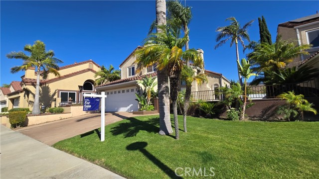 25592 Aragon Way, Yorba Linda CA: https://media.crmls.org/medias/f00b5da3-e419-47ab-af7a-97ad089aa4f2.jpg