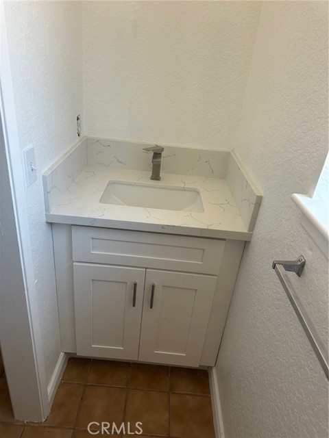 Detail Gallery Image 21 of 36 For 16485 Wintun Rd, Apple Valley,  CA 92307 - 5 Beds | 2/1 Baths