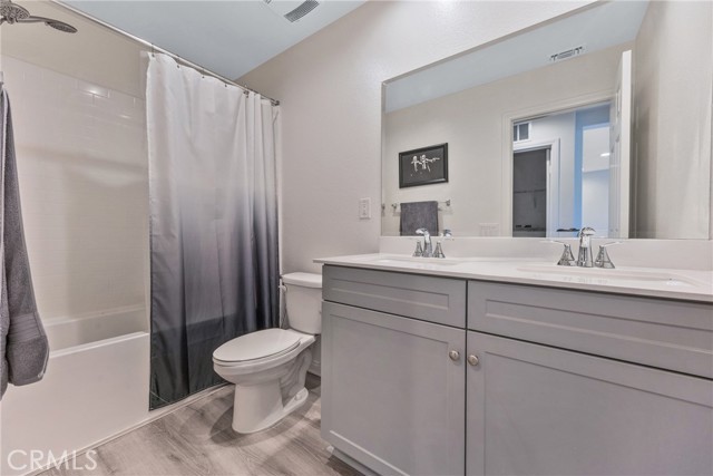 Detail Gallery Image 14 of 25 For 15971 Aventurine Ln, Chino,  CA 91708 - 3 Beds | 2/1 Baths