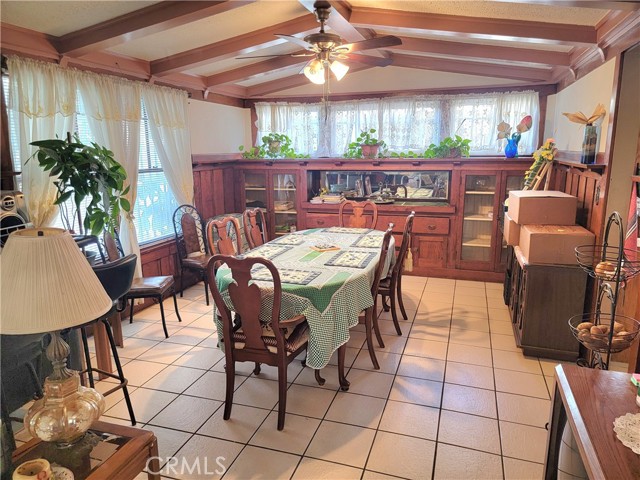 4214 Rosewood Avenue, Los Angeles CA: https://media.crmls.org/medias/f00d652c-e318-4535-9f7b-6fe35b689c13.jpg