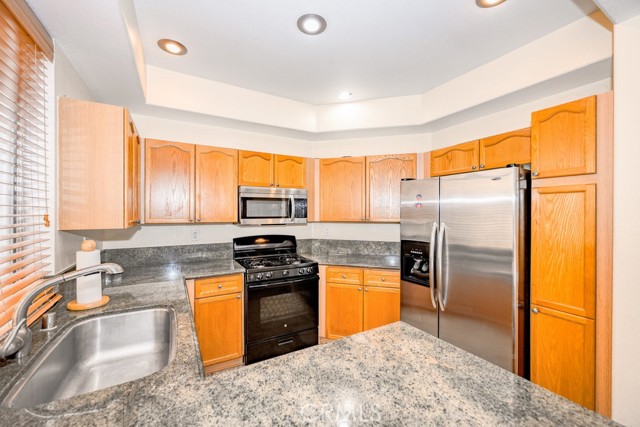 27625 PRIMROSE Lane, Castaic CA: https://media.crmls.org/medias/f00e8a8c-c282-4f79-9f82-04f4ede8dfe5.jpg
