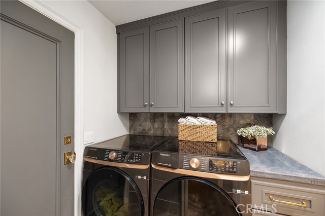 29122 Laurel Valley Drive, Vista CA: https://media.crmls.org/medias/f00f4203-b897-41d2-8904-9467f75f5665.jpg