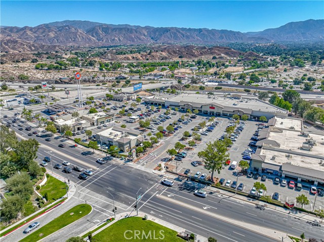 Detail Gallery Image 20 of 26 For 16722 Shinedale Dr, Canyon Country,  CA 91387 - 3 Beds | 3/1 Baths