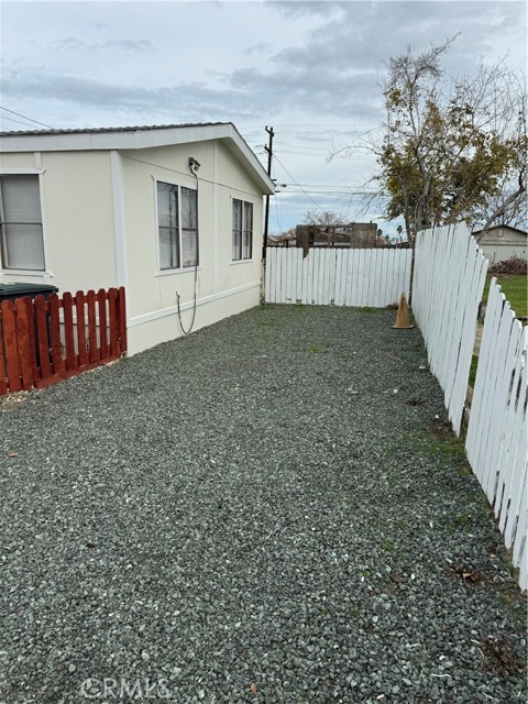 Detail Gallery Image 2 of 13 For 216 Eastern Ave, Taft,  CA 93268 - 3 Beds | 2 Baths