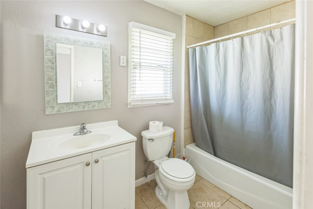 F0113540 Af4B 4A35 A510 A6B4B3B9Efa2 15917 Lee Street, Mojave, Ca 93501 &Lt;Span Style='BackgroundColor:transparent;Padding:0Px;'&Gt; &Lt;Small&Gt; &Lt;I&Gt; &Lt;/I&Gt; &Lt;/Small&Gt;&Lt;/Span&Gt;