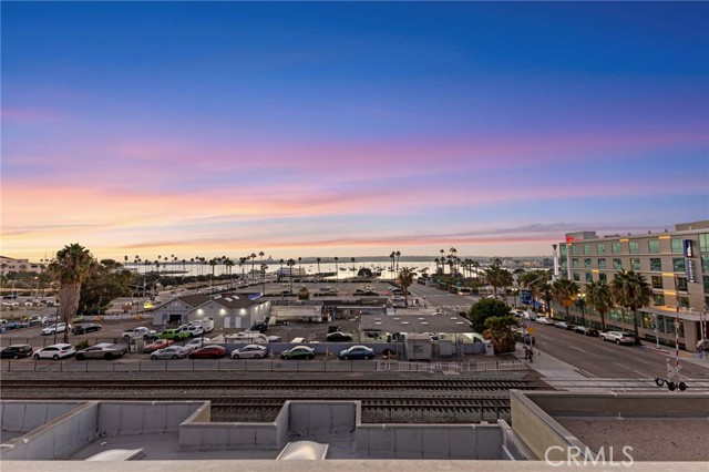 Detail Gallery Image 2 of 31 For 941 W Hawthorn #9,  San Diego,  CA 92101 - 2 Beds | 2 Baths