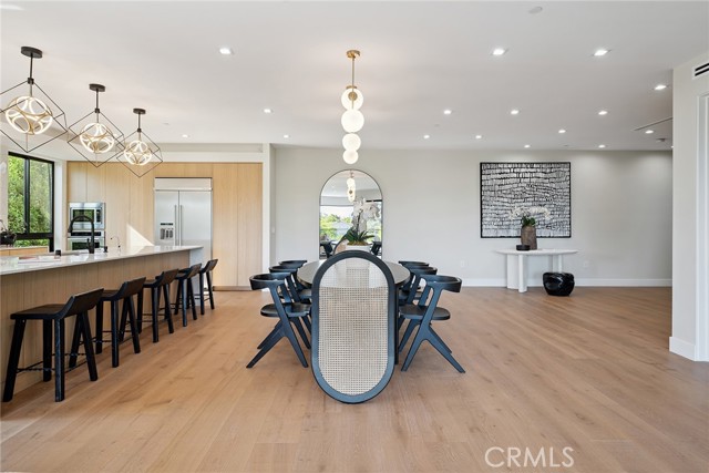 Detail Gallery Image 22 of 65 For 22268 Avenue San Luis, Woodland Hills,  CA 91364 - 5 Beds | 5/1 Baths