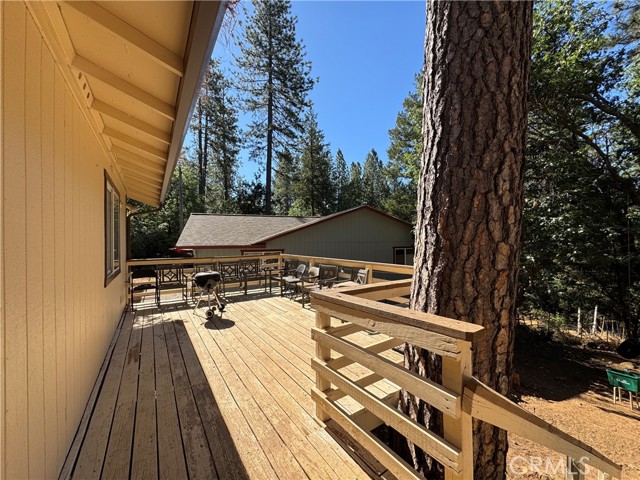 Detail Gallery Image 12 of 14 For 16681 Cobb Blvd, Cobb,  CA 95426 - 3 Beds | 2 Baths