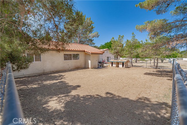 35356 Sierra Vista Drive, Agua Dulce CA: https://media.crmls.org/medias/f0138def-1d9b-4134-aebe-c54f39975d75.jpg