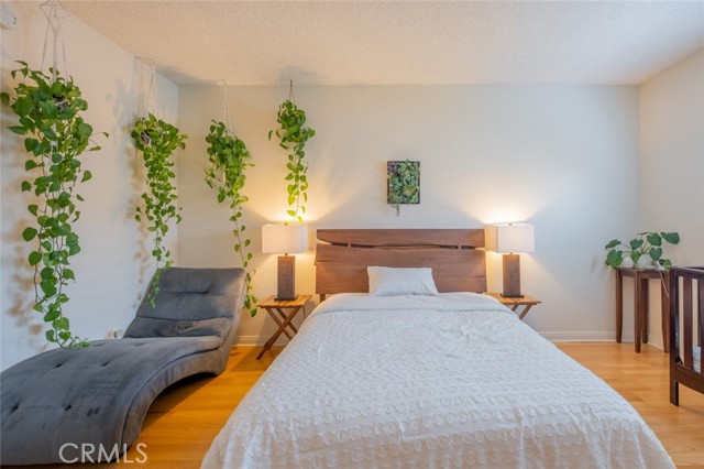 Detail Gallery Image 29 of 39 For 10030 Owensmouth Ave #77,  Chatsworth,  CA 91311 - 3 Beds | 3 Baths