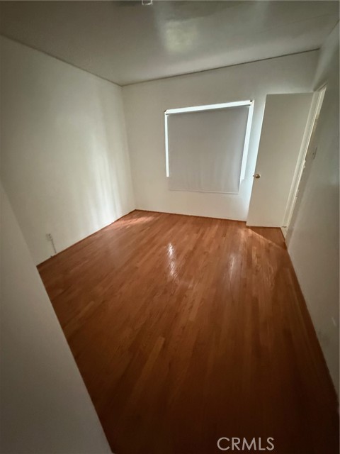 5437 Shoup Ave, Woodland Hills CA: https://media.crmls.org/medias/f013e4cb-5fed-4ac7-bb15-3b06c66b5e05.jpg
