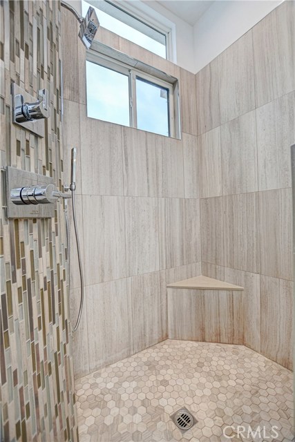 MASTER SHOWER