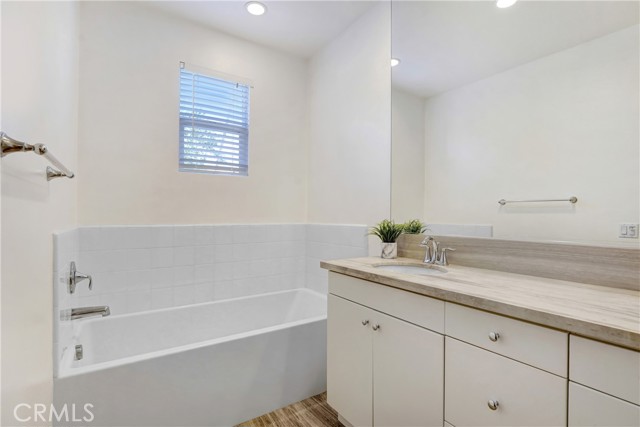 Detail Gallery Image 19 of 25 For 281 N Mar Vista Ave #23,  Pasadena,  CA 91106 - 3 Beds | 2/1 Baths