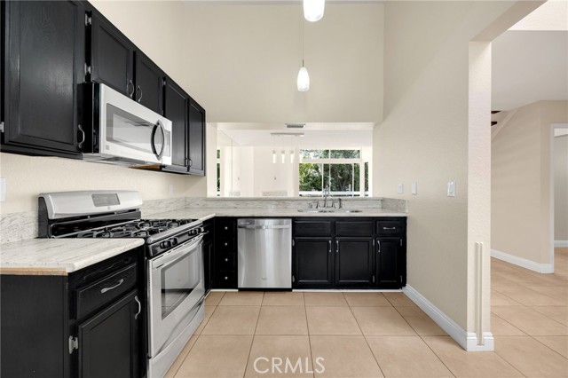 Detail Gallery Image 6 of 26 For 3740 S Bear St #123 #F,  Santa Ana,  CA 92704 - 2 Beds | 2 Baths