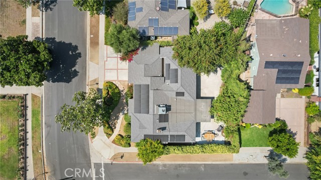 5834 Costello Avenue, Van Nuys CA: https://media.crmls.org/medias/f015f77c-5ef0-413a-a116-3422ebd65949.jpg