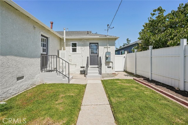 4870 W 133rd Street, Hawthorne CA: https://media.crmls.org/medias/f0173322-f916-4995-a948-8cc27ec480bb.jpg