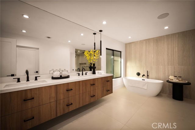 18839 La Amistad Place, Tarzana CA: https://media.crmls.org/medias/f0173bcf-ab02-42c3-8562-8b53df169b05.jpg