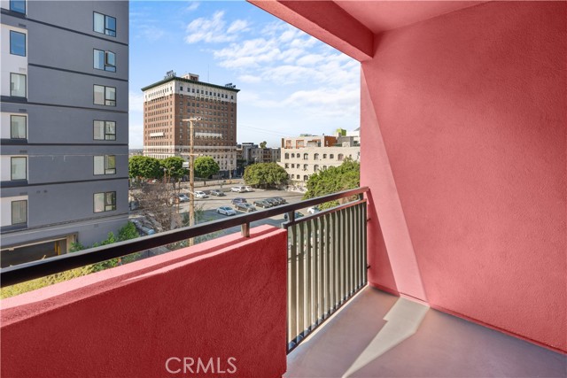 Detail Gallery Image 11 of 33 For 1234 Wilshire Bld #218,  Los Angeles,  CA 90017 - 1 Beds | 1 Baths