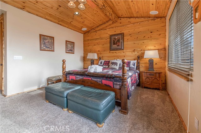 Detail Gallery Image 15 of 35 For 447 Windsong Pl, Big Bear Lake,  CA 92315 - 4 Beds | 3/1 Baths