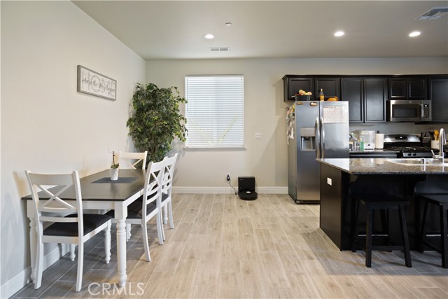Detail Gallery Image 4 of 23 For 4440 Lindsey, Merced,  CA 95348 - 3 Beds | 2 Baths