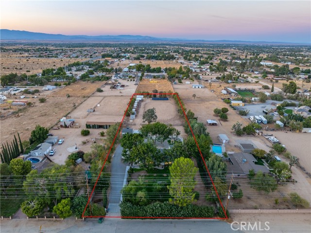 Detail Gallery Image 4 of 73 For 2755 W Avenue N, Palmdale,  CA 93551 - 5 Beds | 3/1 Baths