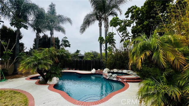 4127 W 130th Street, Hawthorne CA: https://media.crmls.org/medias/f018d1c9-728b-4cb9-8808-f6e6623d4ede.jpg