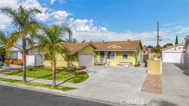 Detail Gallery Image 1 of 17 For 5751 Lime Ave, Cypress,  CA 90630 - 3 Beds | 1/1 Baths