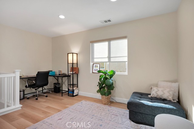 20022 Satsuma, Saugus CA: https://media.crmls.org/medias/f01960c5-58eb-4855-88c2-2cb350a8627f.jpg