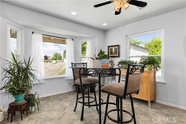 Detail Gallery Image 29 of 74 For 1002 Vista Grande St, Paso Robles,  CA 93446 - 3 Beds | 2 Baths