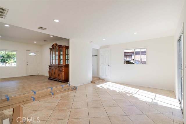 Detail Gallery Image 10 of 23 For 13716 Judd St, Pacoima,  CA 91331 - 2 Beds | 1 Baths