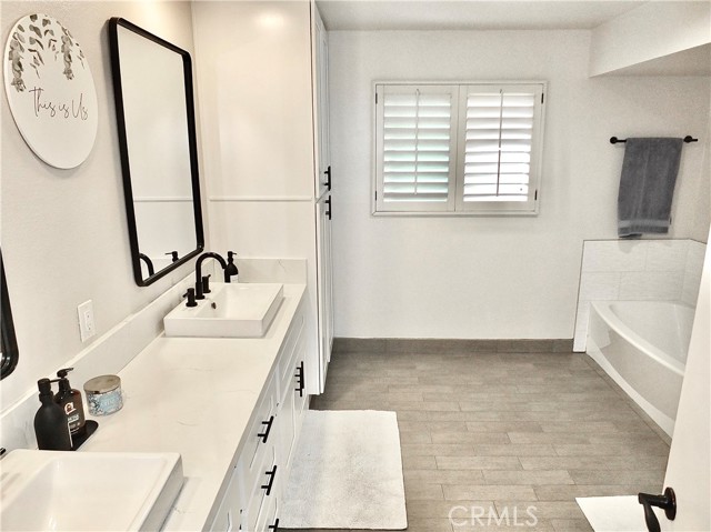 Detail Gallery Image 12 of 23 For 1923 Molino Ave #204,  Signal Hill,  CA 90755 - 2 Beds | 2 Baths