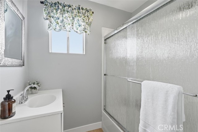 Detail Gallery Image 32 of 47 For 5017 W 118th Pl, Hawthorne,  CA 90250 - 5 Beds | 3 Baths