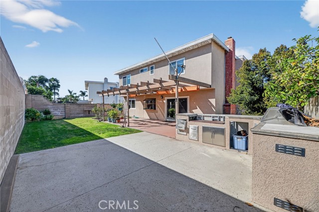 Detail Gallery Image 42 of 54 For 6116 E Paseo Rio Azul, Anaheim,  CA 92807 - 3 Beds | 2/1 Baths