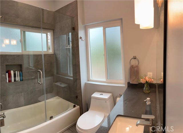 1514 E Maple Avenue, El Segundo CA: https://media.crmls.org/medias/f01bc44c-2fec-4a78-8e1f-8c58155516c1.jpg