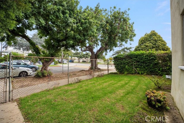 Detail Gallery Image 19 of 21 For 1423 Washington Ave #1,  Santa Monica,  CA 90403 - 2 Beds | 1 Baths