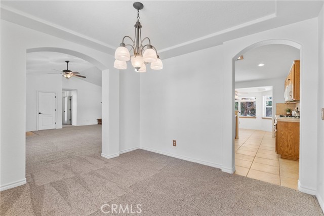 Detail Gallery Image 8 of 43 For 9153 Kittering Rd, Oak Hills,  CA 92344 - 4 Beds | 2 Baths