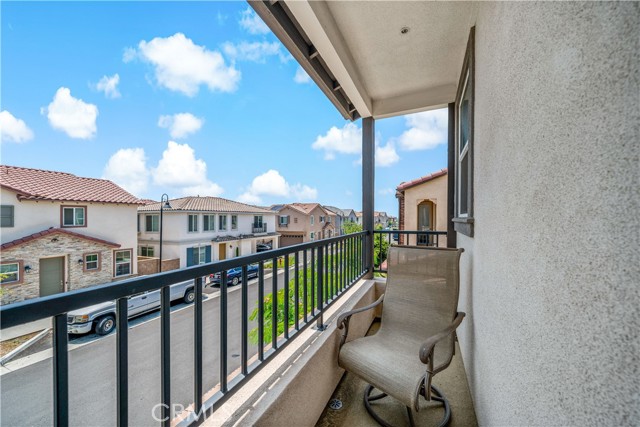15210 Horizon Street, Fontana CA: https://media.crmls.org/medias/f01d39e6-4b87-4569-b8e7-1db10cddfeff.jpg