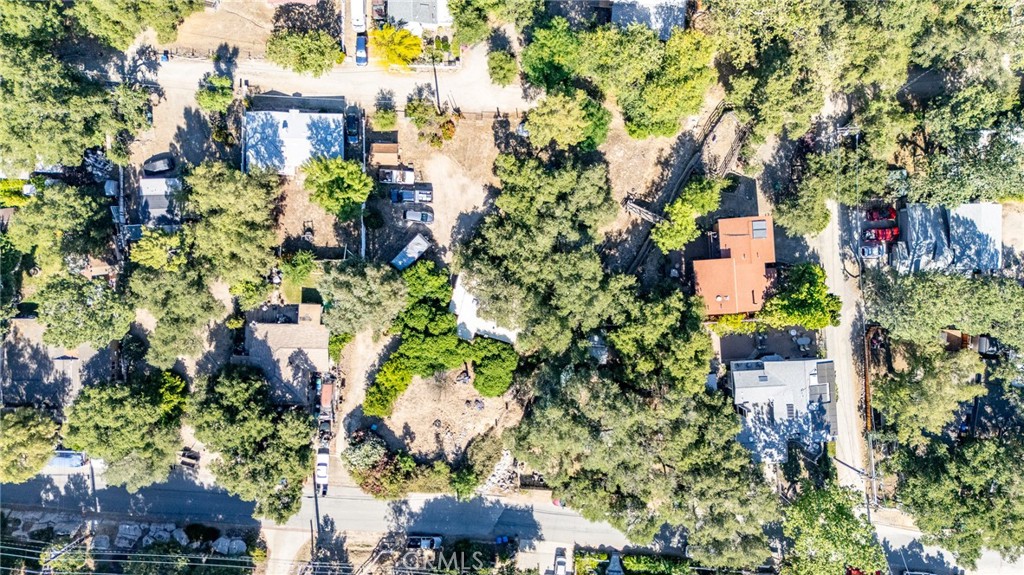 https://media.crmls.org/medias/f01e18a7-78ca-4f50-92e8-2b9f874a6775.jpg?preset=X-Large