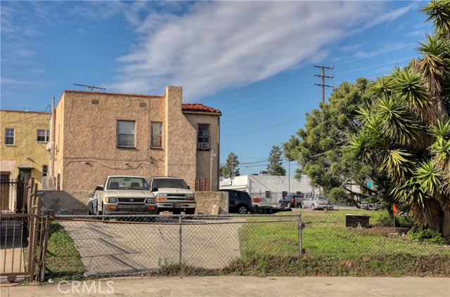 Detail Gallery Image 3 of 12 For 800 W Imperial, Los Angeles,  CA 90044 - – Beds | – Baths